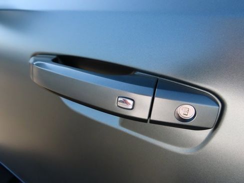 Used 2024 GMC Hummer EV 3X image 12