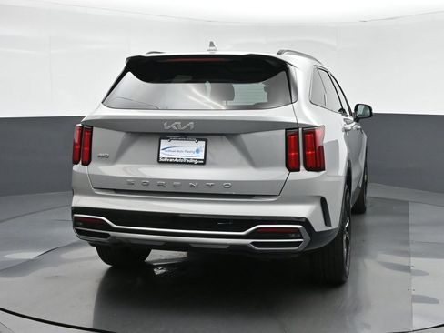 Used 2022 Kia Sorento SX image 6