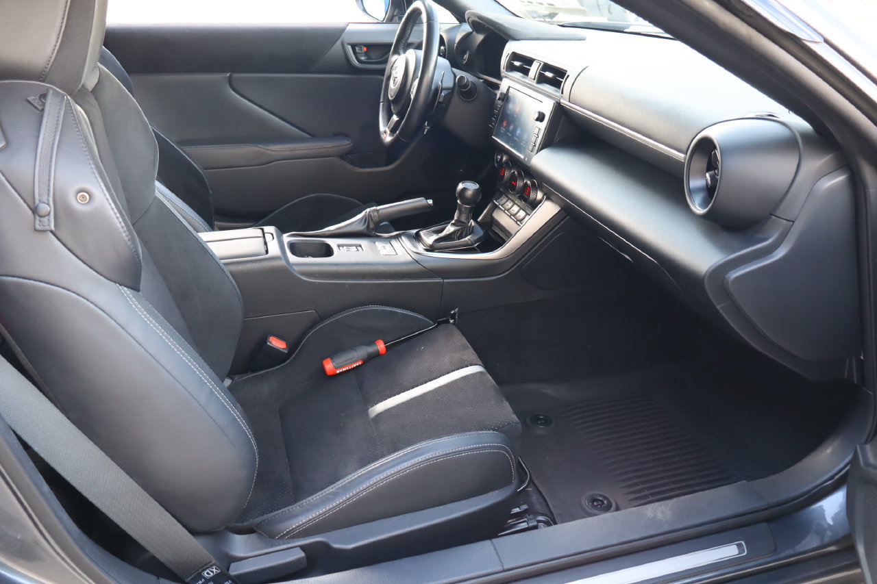 Used 2022 Toyota GR86 Premium w/ ALL Weather Mat Package (TMS) RWD image 16