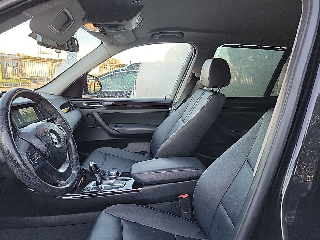 Used 2017 BMW X3 xDrive28i AWD/4WD image 7