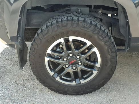 Used 2024 Toyota Tacoma TRD Sport AWD/4WD image 13