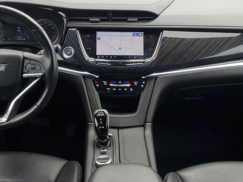 Used 2021 Cadillac XT6 Premium Luxury image 29