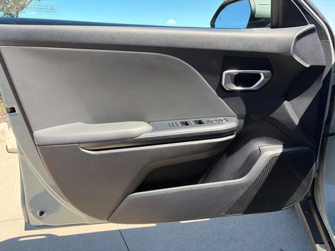 Used 2025 Kia K4 FWD image 40