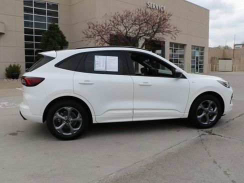 Used 2024 Ford Escape ST-Line w/ Tech Pack #1 FWD image 6