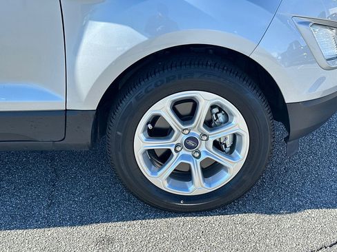 Used 2020 Ford EcoSport SE w/ SE Convenience Package image 12
