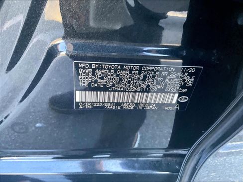 Used 2021 Lexus IS 300 image 31