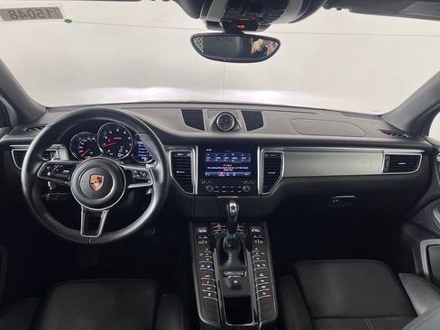 Certified 2018 Porsche Macan GTS AWD/4WD image 22