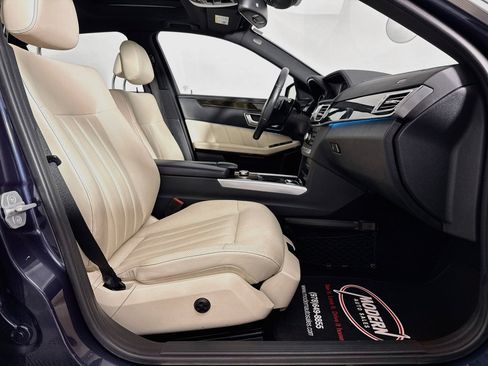 Used 2015 Mercedes-Benz E 400 4MATIC Sedan image 35