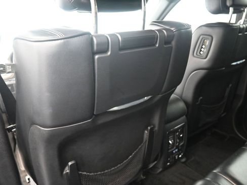 Used 2015 Jeep Grand Cherokee Overland w/ Advanced Technology Group image 16