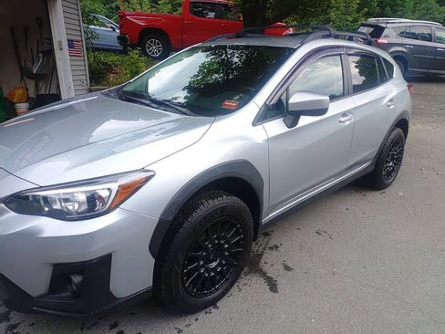 Used 2018 Subaru Crosstrek 2.0i Premium AWD/4WD image 5