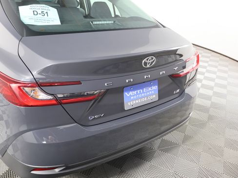 Used 2025 Toyota Camry LE image 15