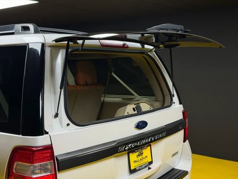 Used 2015 Ford Expedition EL Limited w/ Equipment Group 301A image 14