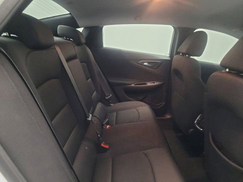 Used 2025 Chevrolet Malibu LT FWD image 19