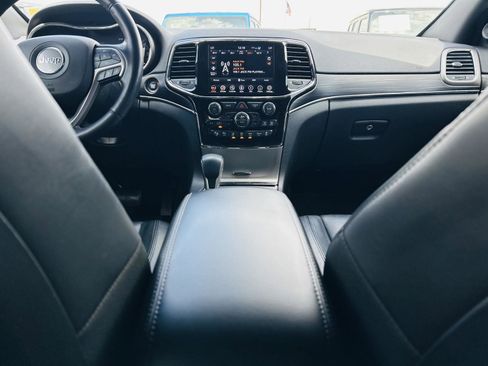 Used 2021 Jeep Grand Cherokee Limited w/ Luxury Group II image 27