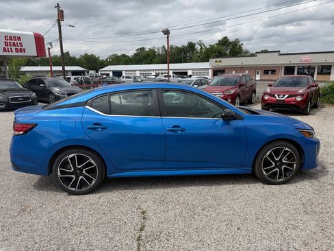 Used 2024 Nissan Sentra SR FWD image 8