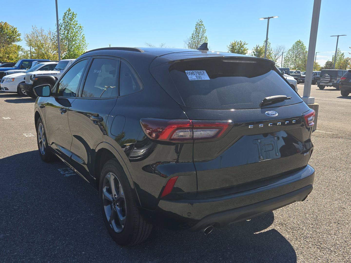 Used 2023 Ford Escape ST-Line w/ Tech Pack #1 AWD/4WD image 5
