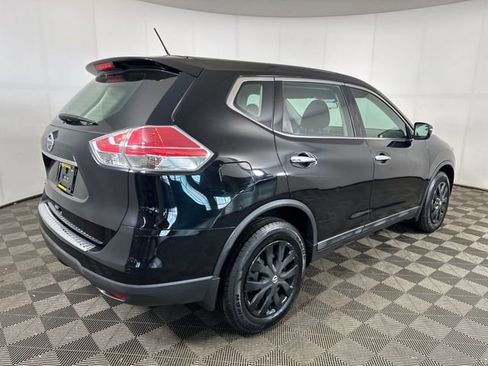 Used 2015 Nissan Rogue S FWD image 3