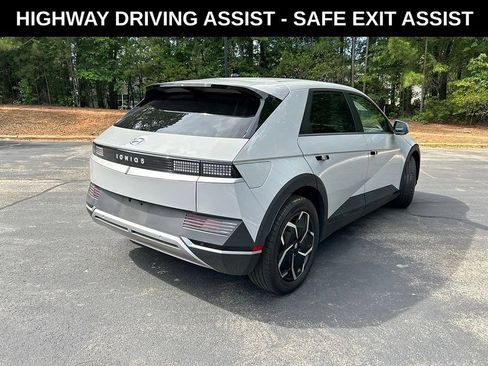 Used 2023 Hyundai Ioniq 5 SE w/ Cargo Package RWD image 4