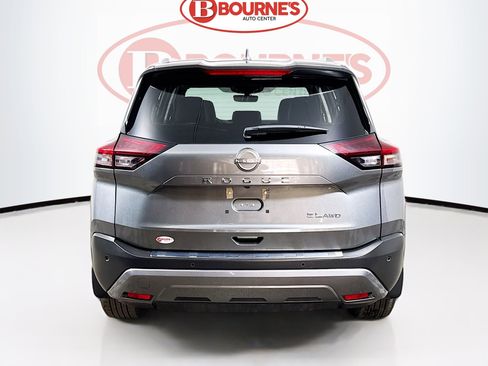Used 2023 Nissan Rogue SL w/ SL Premium Package image 11