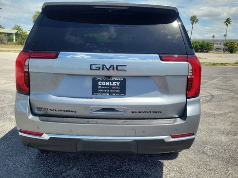 New 2026 GMC Yukon Elevation w/ LPO, Elevation Black Package RWD image 6