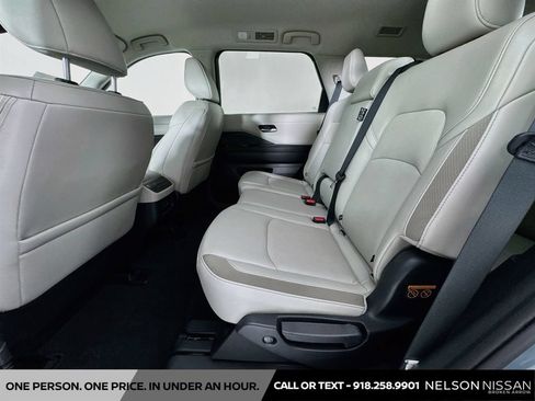 Certified 2026 Nissan Pathfinder SL FWD image 23