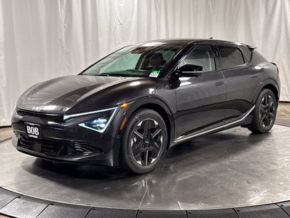 New 2026 Kia EV6 Wind