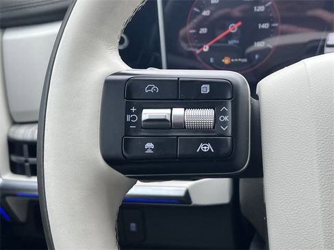 Used 2025 Hyundai Santa Fe Calligraphy image 29
