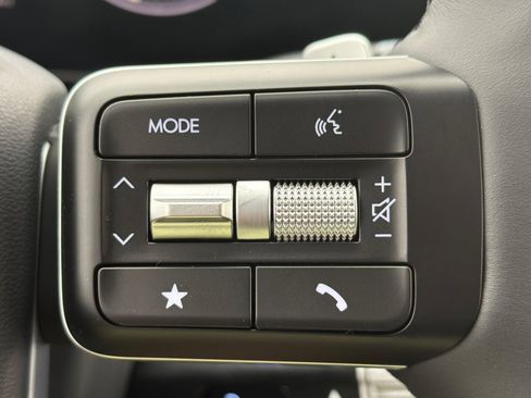 New 2026 Hyundai Santa Fe SE image 32