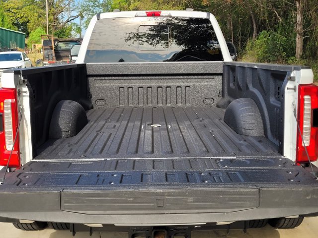 Used 2024 Ford F350 Lariat w/ FX4 Off-Road Package AWD/4WD image 9