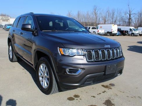 Used 2021 Jeep Grand Cherokee Laredo X image 6