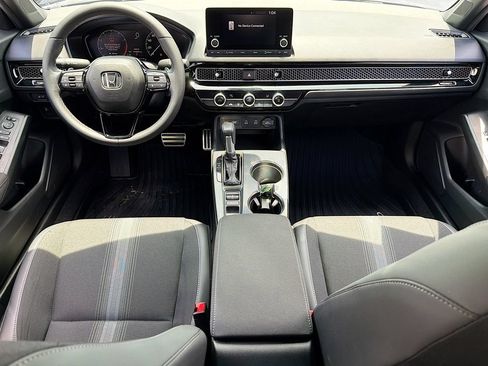 Used 2025 Honda Civic Sport image 31