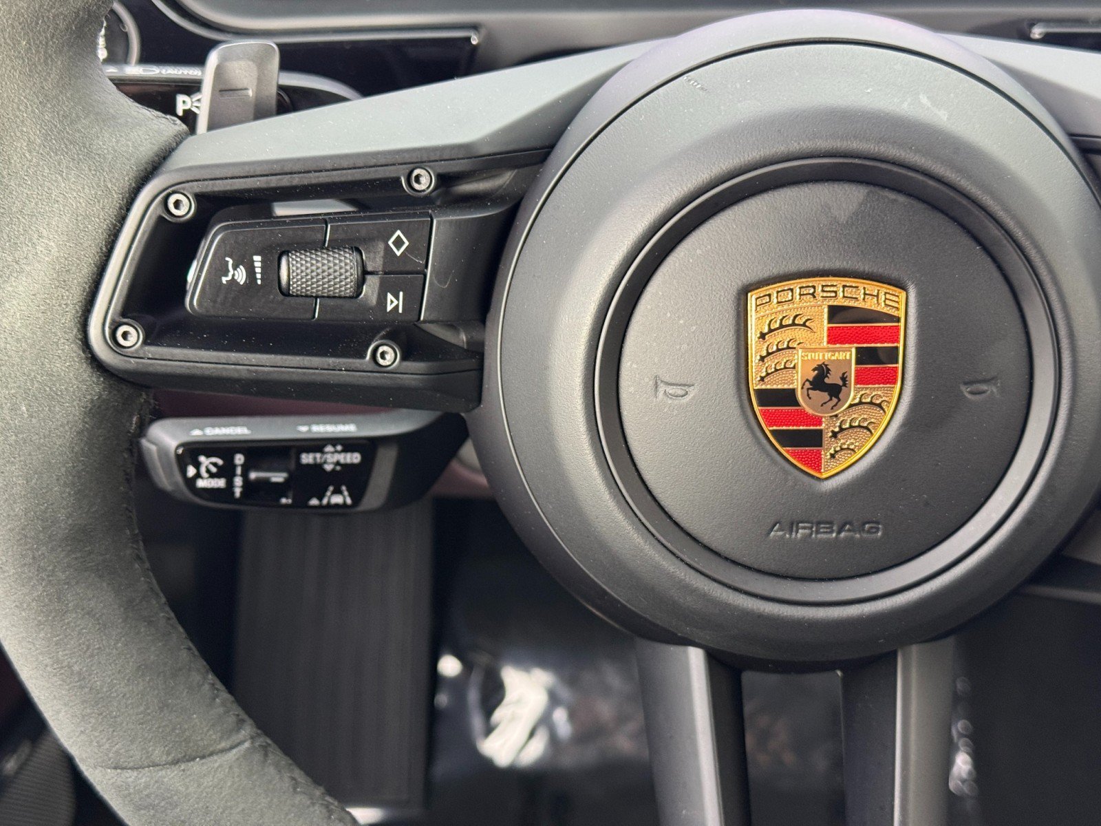 Used 2024 Porsche Cayenne Turbo AWD/4WD image 22