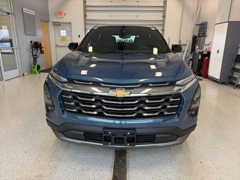 New 2026 Chevrolet Equinox LT image 2