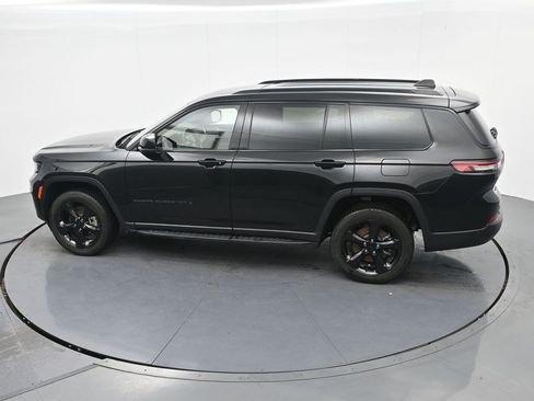 Used 2023 Jeep Grand Cherokee L Laredo AWD/4WD image 24