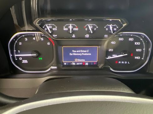 Used 2022 GMC Sierra 1500 SLT w/ SLT Premium Plus Package AWD/4WD image 28