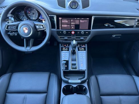 New 2026 Porsche Macan AWD/4WD image 6
