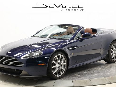 Used 2014 Aston Martin V8 Vantage Roadster image 1