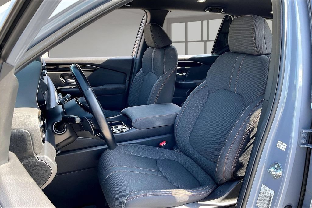 Certified 2025 Honda Pilot Sport image 20