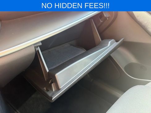 Used 2025 Nissan Rogue S FWD image 16