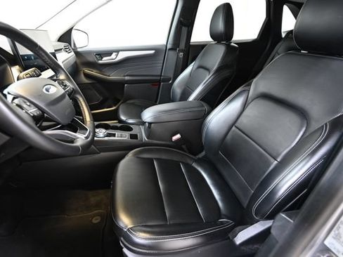 Used 2024 Ford Escape Platinum AWD/4WD image 8