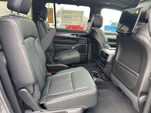 New 2025 Jeep Wagoneer Series II w/ Convenience Group I image 54