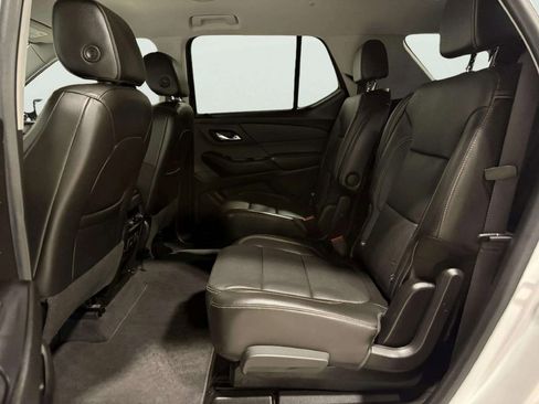 Used 2020 Chevrolet Traverse Premier AWD/4WD image 17
