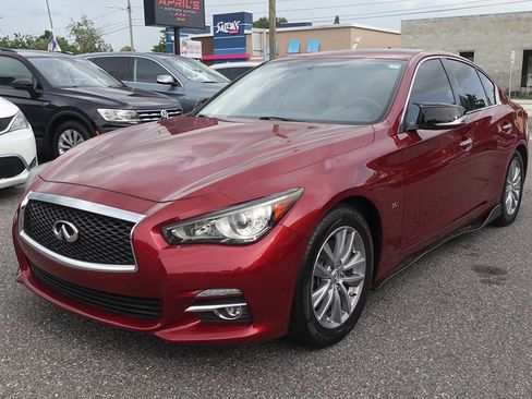 Used 2016 INFINITI Q50 3.0t Premium w/ 3.0T Premium Plus Package RWD image 2