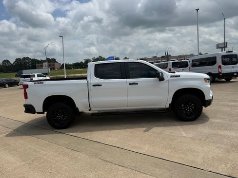 Used 2024 Chevrolet Silverado 1500 LT Trail Boss w/ LT Trail Boss Premium Package image 4