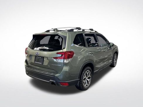 Used 2021 Subaru Forester Premium AWD/4WD image 8