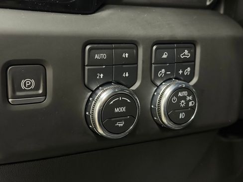 Certified 2023 GMC Sierra 1500 AT4 w/ AT4 Preferred Package image 37