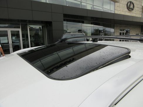 Used 2021 Lexus RX 450hL AWD w/ Premium Package image 16