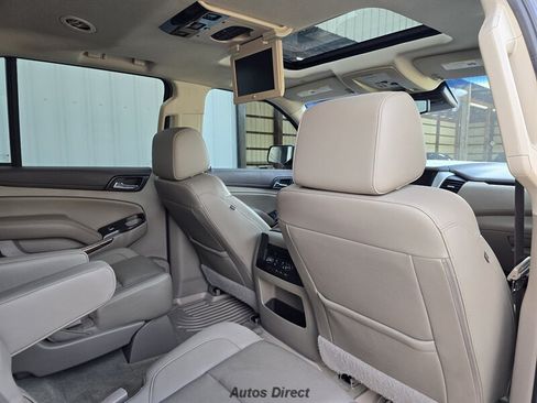 Used 2018 GMC Yukon SLT w/ Premium Edition AWD/4WD image 30