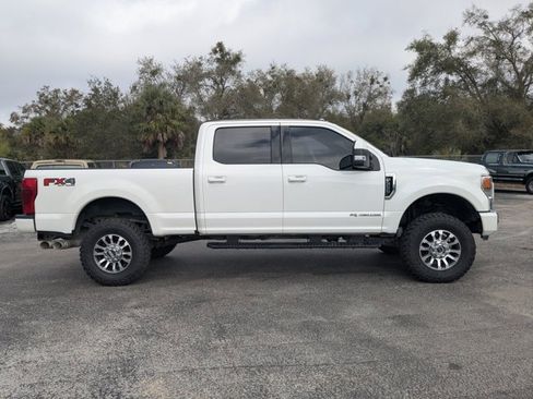 Used 2022 Ford F350 Lariat image 4