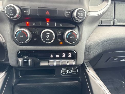 Used 2022 RAM 1500 Big Horn image 23